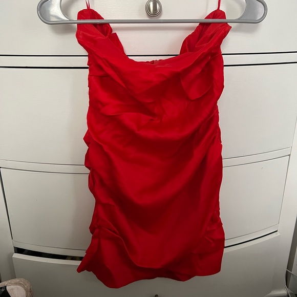 ZARA red strapless silky mini dress - Picture 3 of 4